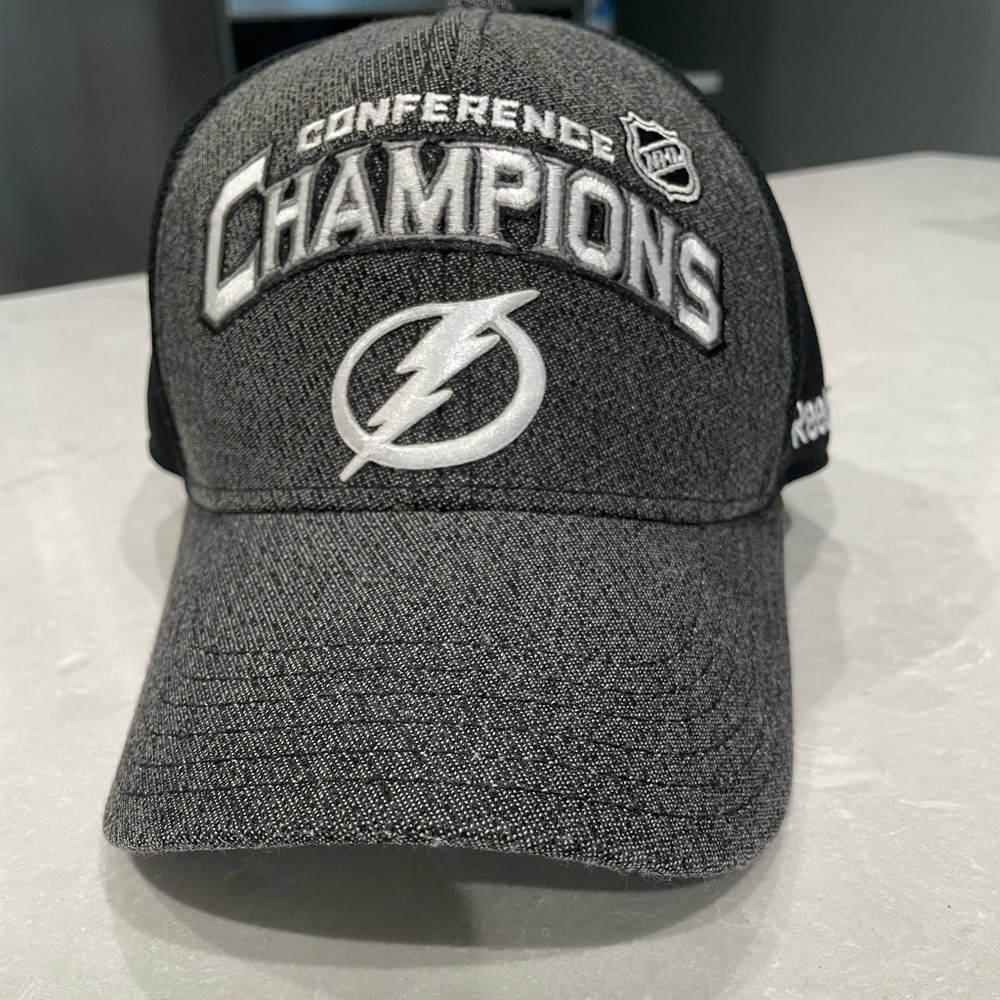 Tampa Bay Lightning youth hat